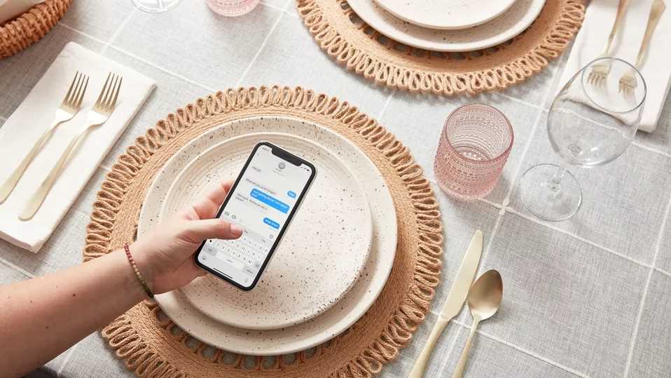 Ayça Kuru'dan Adab-ı Muaşeret Kurallarını Detaylarıyla Öğrenin