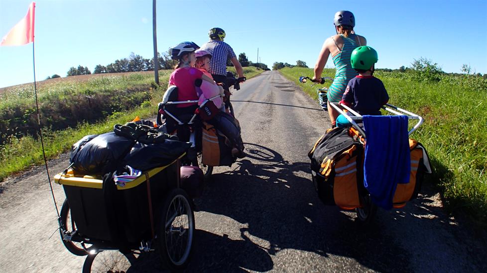 Doğan Cüceloğlu'ndan Anne ve Baba Tutumlarına Dair Önemli Tavsiyeler
