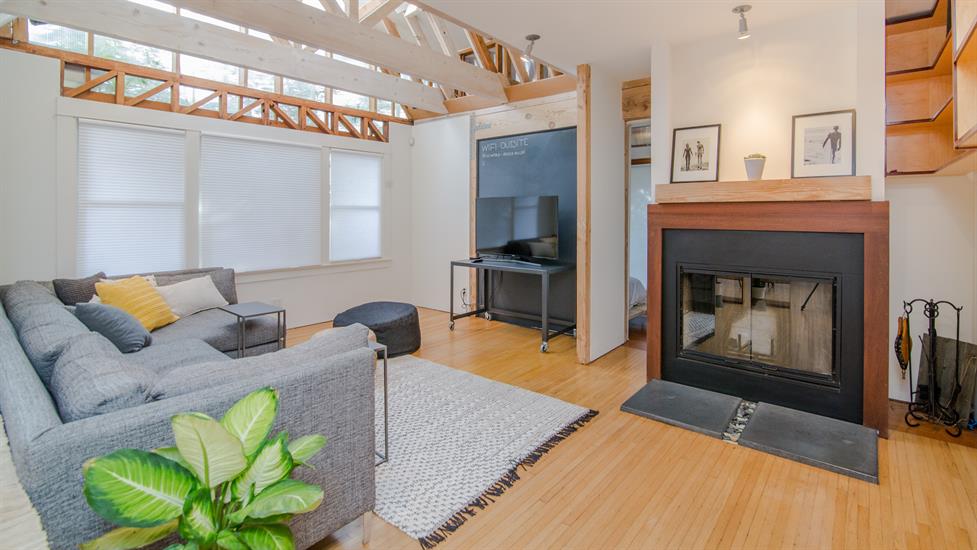 Hayatımızı Sığdırdığımız Evlerimizin Enerjisini Yükseltmenin Yollarını Ender Çene'den Öğrenin