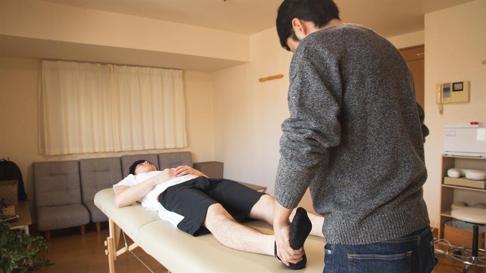 Fizyoterapist Aynur Baş'ın Basit Egzersizleriyle Tüm Vücut Ağrılarınızı Giderin