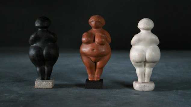 Tarihçi Heykeltıraş İnci Varkara'dan Paleolitik Dönem Heykel Tarihi Üzerine Bir Öğrenme Yolculuğu