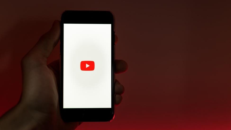 İzledikçe İzleyesiniz Gelecek: Popüler YouTube Kanallarından Faydalanın
