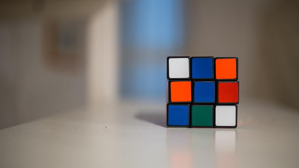 Katmanlar ile Çözüm Tekniği Sayesinde Rubik Küp Ustası Olun