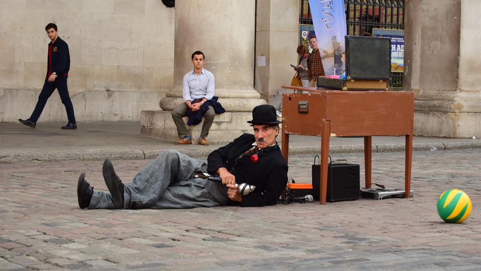 Sinema ve Charlie Chaplin’in Sessiz Uyumunu Keşfedelim