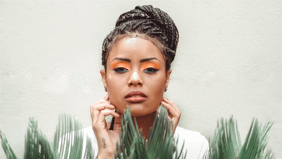 Yağmur Sağlık ile Doğru Makyaj Yapma Tekniklerini Keşfedin